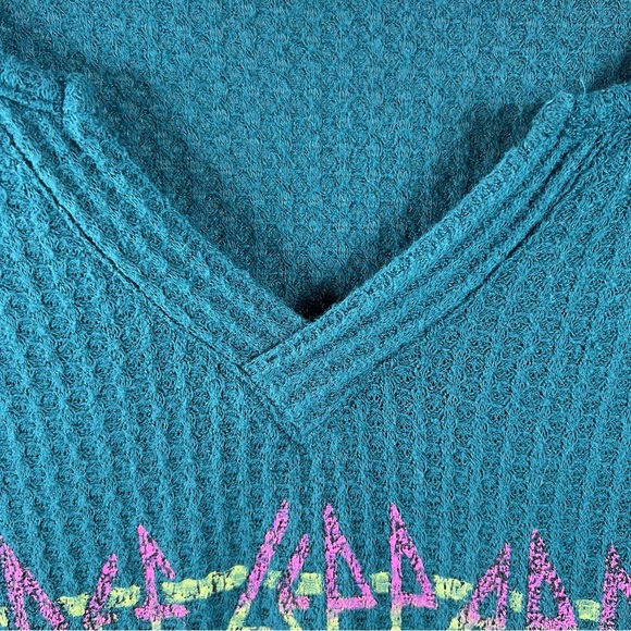 Lane Bryant Def Leppard 1983 Graphic Waffle Knit Top Teal Long Sleeve Plus 18/20 - Picture 10 of 10